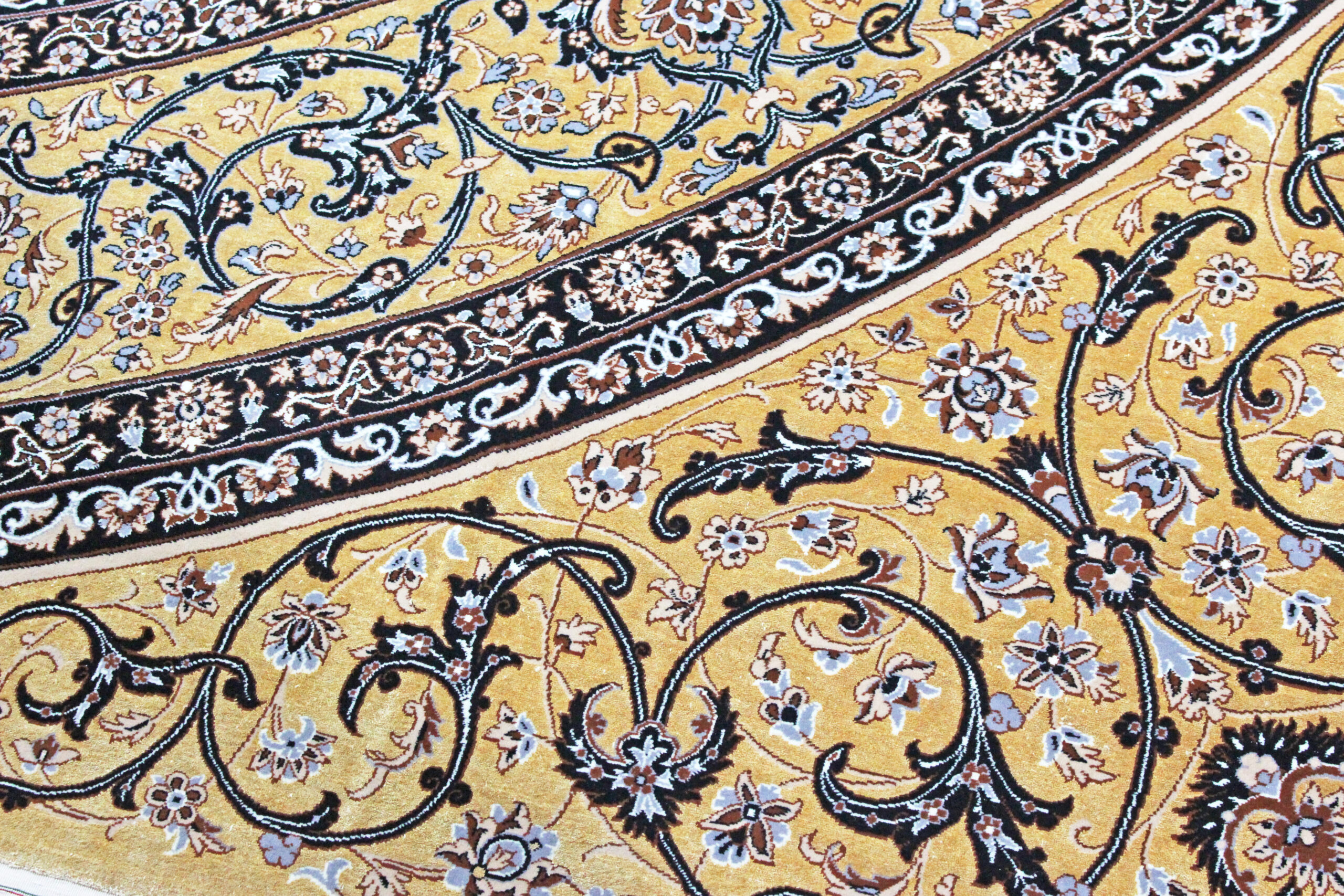 Esfahan 304x296cm - Image 6