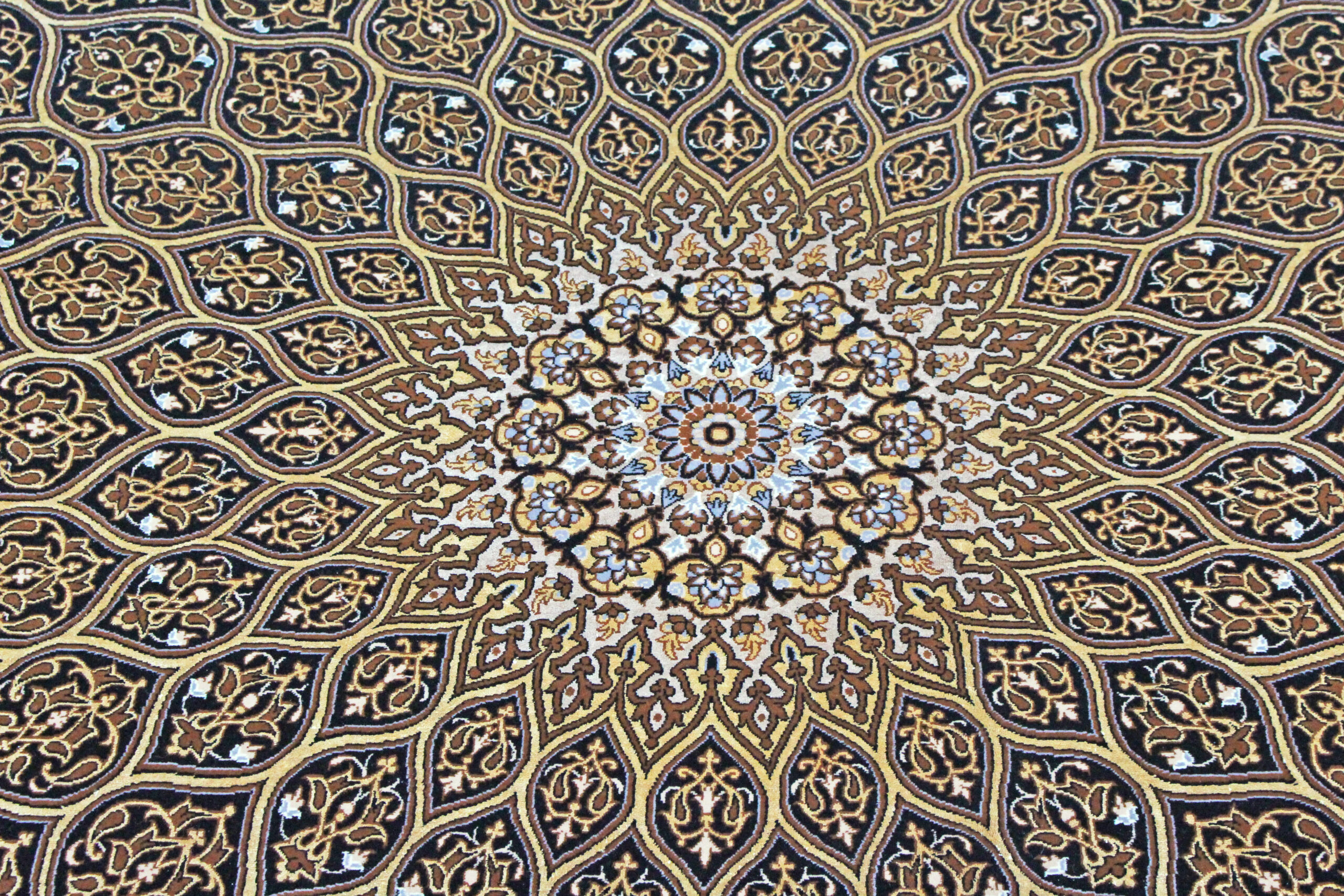 Esfahan 304x296cm - Image 9